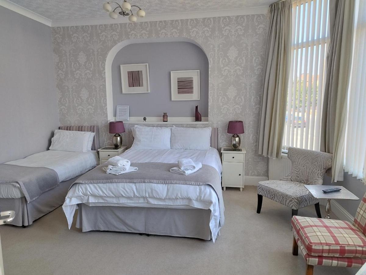 The Monarch Bed & Breakfast ลิธึม เซนต์ แอนน์ส ภายนอก รูปภาพ